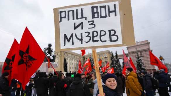 Живые цепи и синие ленты: О манипулировании поведением толпы вокруг Исаакиевского собора (ФОТО, ВИДЕО) | Русская весна