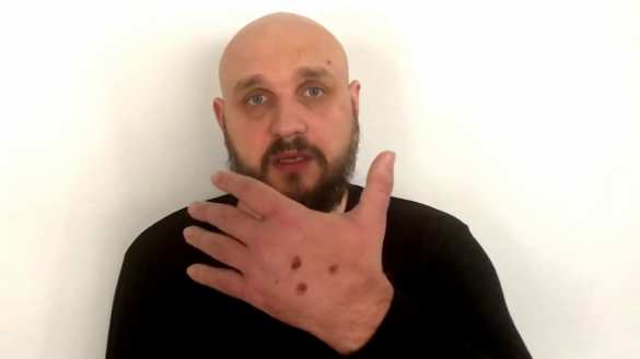 Вывезли в лес, заставили копать могилу: покушение на оппозиционного видеоблогера в Киеве (ВИДЕО) | Русская весна