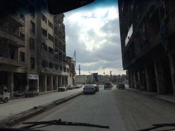 Алеппо: чеченцы привезли помощь семьям погибших сирийских военных (ВИДЕО) | Русская весна