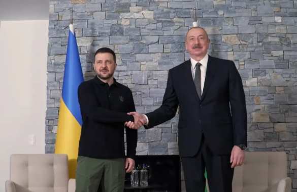 Зеленский провёл телефонный разговор с Алиевым | Русская весна