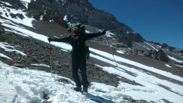 Альпинист ДНР поднял флаг Республики на самый высокий пик Южной Америки (ФОТО) | Русская весна