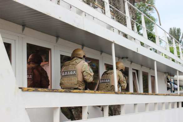 «Позор, надувную лодку осваивали месяц» — американцы на Украине подготовили погранотряд (ФОТО, ВИДЕО) | Русская весна