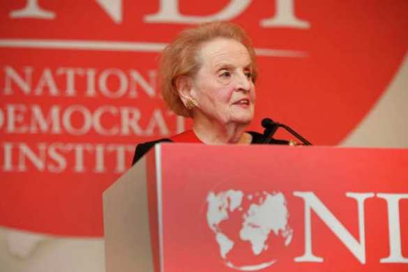 Структуру Олбрайт и Макфола изгоняют из России | Русская весна