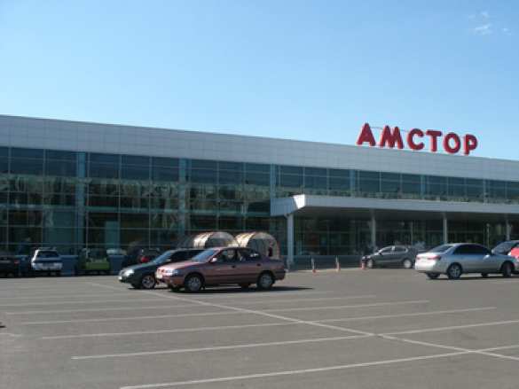 Обнародовано видео блокировки вооруженными боевиками сети супермаркетов «Амстор» (видео) | Русская весна