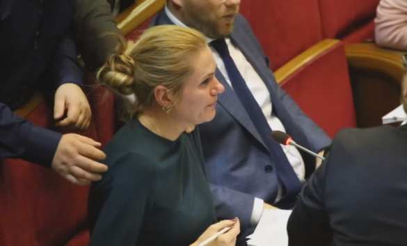 «Происходит какое-то издевательство» — у нардепа случилась истерика в Раде (ВИДЕО) | Русская весна