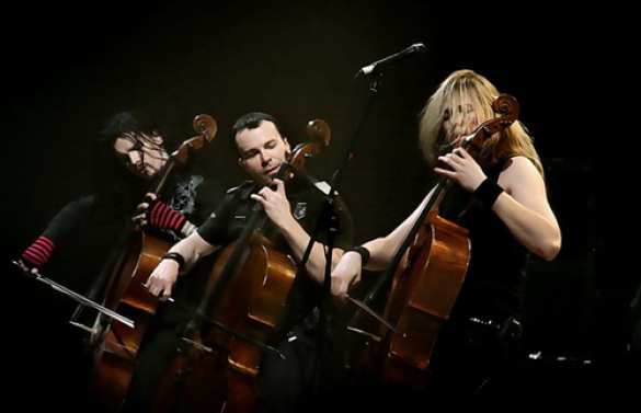 Apocalyptica В Сибири финские металлисты сыграли гимн России (ВИДЕО) | Русская весна