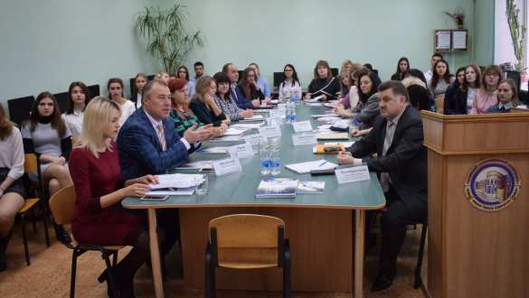 Архивисты и учёные ЛНР и РФ обменялись опытом в формате веб-семинара (ФОТО) | Русская весна