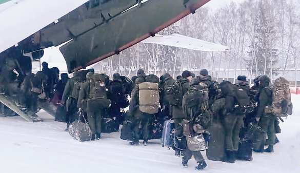 Белорусские военные летят в Россию — кадры Минобороны республики (ВИДЕО) | Русская весна