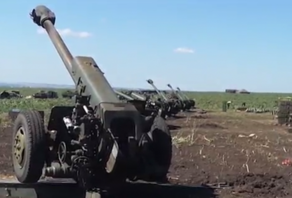 Война глазами врага: как выглядит артобстрел из траншеи (видео) | Русская весна