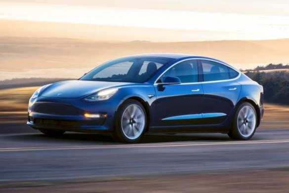 Tesla не может вылезти из убытков | Русская весна