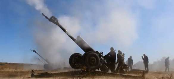 Горловка снова в огне: в пригородах бои, идет массированный артобстрел города | Русская весна