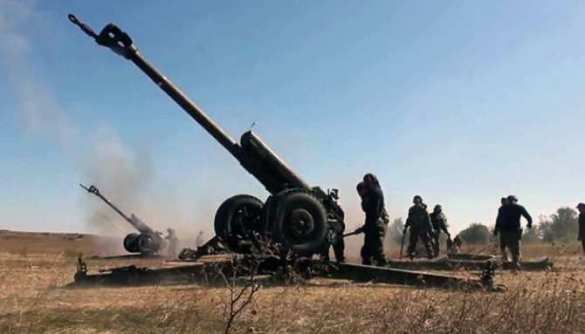 МОЛНИЯ: Енакиево и Дебальцево под огнем украинской артиллерии | Русская весна