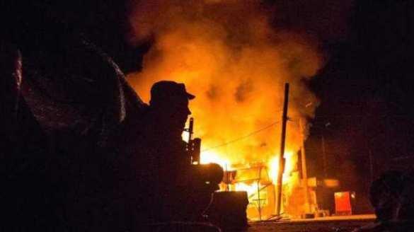 Донецк: бой на Петровке, под мощным обстрелом ВСУ Трудовские и Александровка, есть возгорания | Русская весна