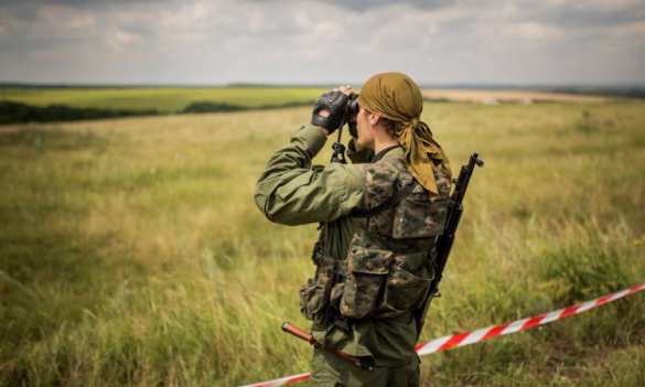 Разведка позиций ВСУ возле села Стыла на линии соприкосновения на Донбассе (ВИДЕО) | Русская весна