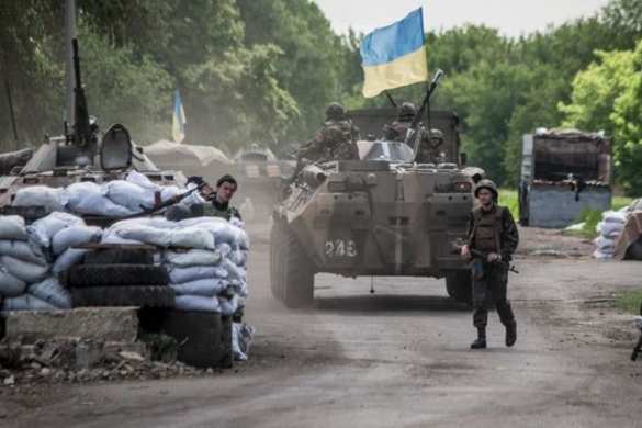 В результате подрыва на мине у Авдеевки погибли трое украинских военных, еще двое ранены | Русская весна