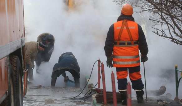 «И томос светится в дыму...»: Интернет смеётся над авариями на теплосетях Киева (ФОТО) | Русская весна