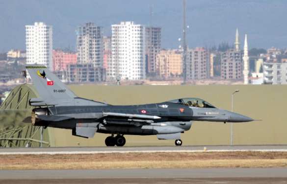 Турция нанесла авиаудар по территории Ирака | Русская весна