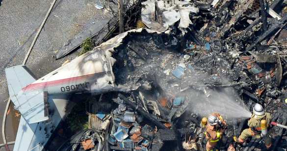 СРОЧНО: В США бомбардировщик B-17 «Летающая крепость» рухнул в аэропорту (ФОТО, ВИДЕО) | Русская весна