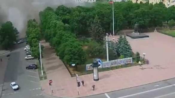 «Никто не мог представить, что они решатся среди бела дня бомбить мирный город», — свидетели авиаудара по Луганску (ВИДЕО 18+) | Русская весна