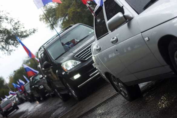 В Мелитополе прошёл автопробег, посвящённый воссоединению Крыма и Севастополя с Россией (ВИДЕО) | Русская весна