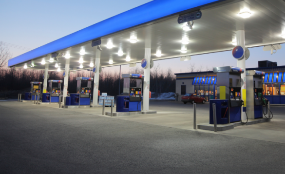 Автозаправкам разрешат продавать вино и пиво | Русская весна