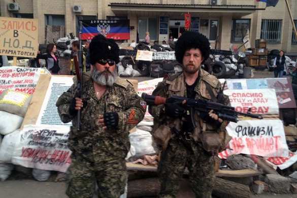 Бабай обещает вернуться из России с отрядом добровольцев (видео) Бабай обещает вернуться из России с отрядом добровольцев (видео) | Русская весна