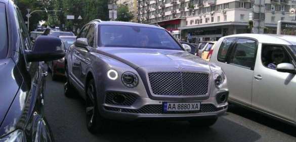 Киев неожиданно занял третье место в Европе по продажам сверхдорогих автомобилей Bentley (ФОТО) | Русская весна