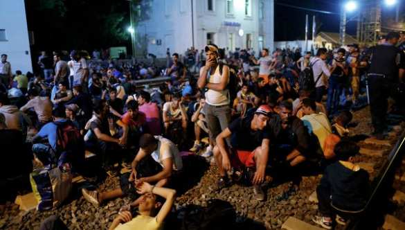 Евросоюз после распределения беженцев оказался разделён на два лагеря (ВИДЕО) | Русская весна