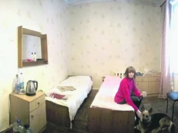 Беженцы с Донбасса в Житомирской области живут по тюремному уставу и на подножном корму Беженцы с Донбасса в Житомирской области живут по тюремному уставу и на подножном корму | Русская весна