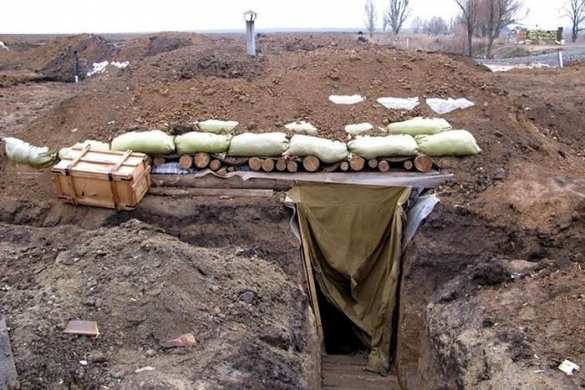 Экскурсия по огромному блиндажу ВСУ, брошенному боевиками при отступлении (ВИДЕО) | Русская весна