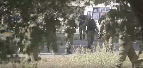 Боевики «Айдара» ворвались в больницу, чтобы убить бывшего сослуживца (ВИДЕО) | Русская весна