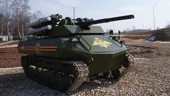 Боевой многофункциональный робототехнический комплекс Уран-9 Уникальный российский боевой робот в действии — захватывающие кадры (ВИДЕО) | Русская весна