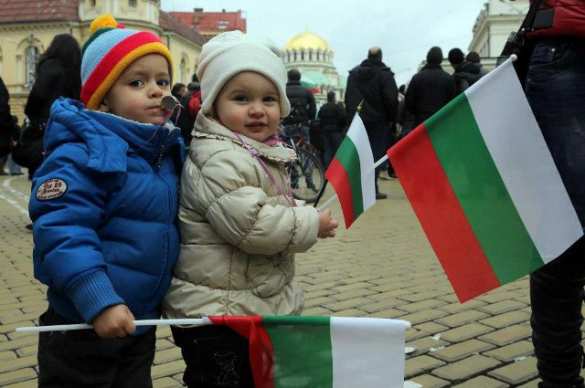 Кризис Евросоюза: через 55 лет население Болгарии может сократиться на треть (ВИДЕО) | Русская весна