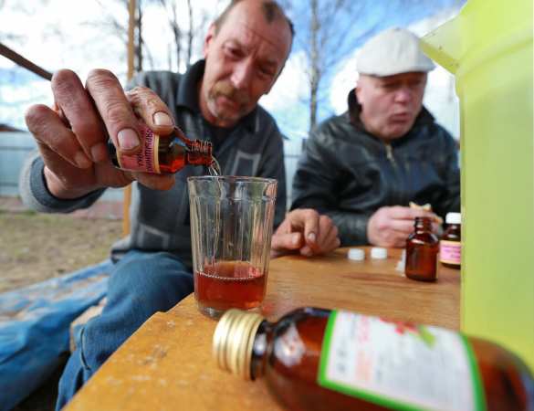 Украинцы предпочитают лечиться ромашкой, боярышником и телячьей кровью | Русская весна