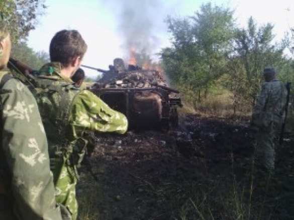 Колонна карателей, все батальоны и силы усиления ВСУ, попала в засаду и блокирована - Семенченко Колонна карателей, все батальоны и силы усиления ВСУ, при отходе из Иловайска попала в засаду и блокирована - Семенченко | Русская весна