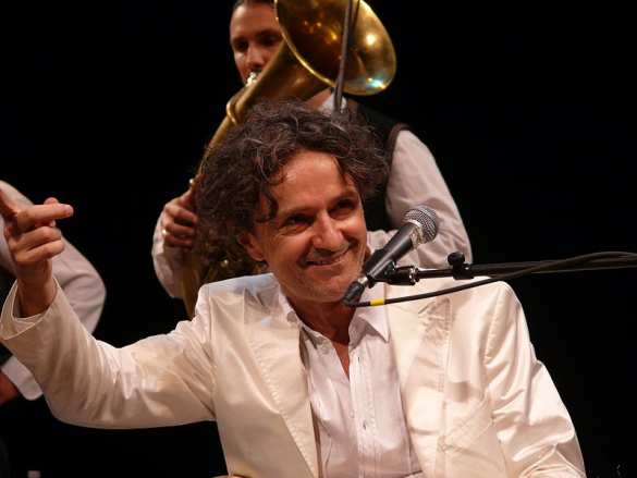 Киевский режим продолжает войну с артистами — Бреговичу отомстили за концерт в Севастополе | Русская весна