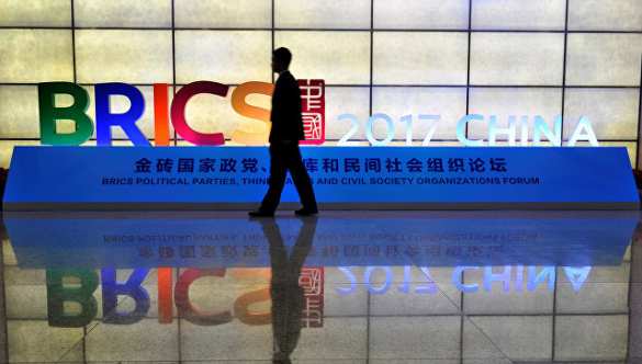 Вице-премьер Сербии резко ответил на критику своего участия в саммите БРИКС | Русская весна