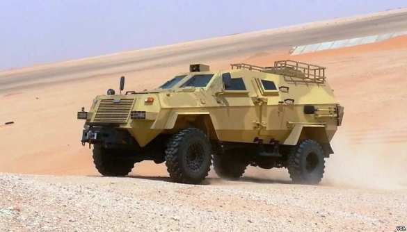 Грузинский бронеавтомобиль развалился на ходу во время боя в Йемене (ВИДЕО) | Русская весна