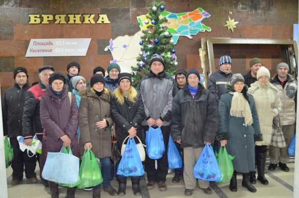 Жители 6 городов ЛНР получили помощь от проекта «Волонтёр» | Русская весна