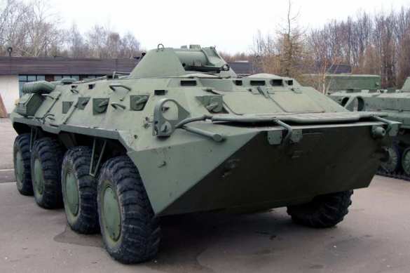 Украинцев напугали два БТРа у границы | Русская весна