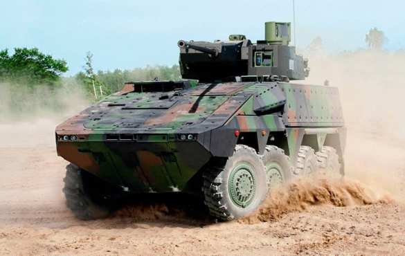 200-я бригада захватила и увезла натовский БТР в ходе наступления на Часов Яр (ВИДЕО) | Русская весна