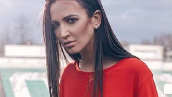 Бузова обратилась к МХАТ после отмены спектакля с её участием | Русская весна