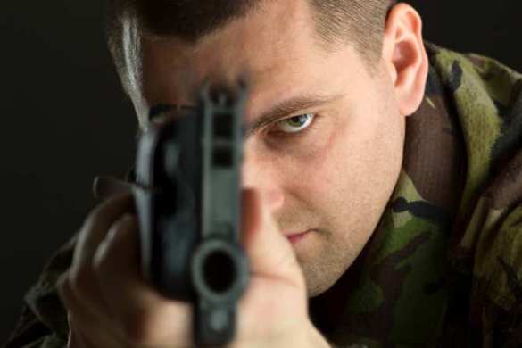 Под Радой задержали мужчину с винтовкой (ФОТО) | Русская весна