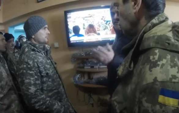 «Инвалиды АТО» отключили либеральный «Дождь» за «пропаганду русского мира» (ВИДЕО) | Русская весна