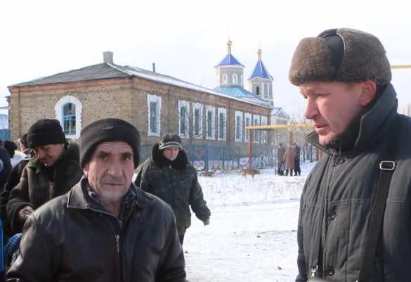 «Наконец ощущение свободы. Армию ЛНР мы встречали со слезами на глазах», — мирные жители Чернухино об освобождении от оккупантов (ВИДЕО Г. Филлипса) | Русская весна