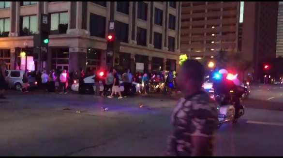 Бомбы установлены по всему городу, «конец близок», — стрелок из Далласа (ВИДЕО) | Русская весна