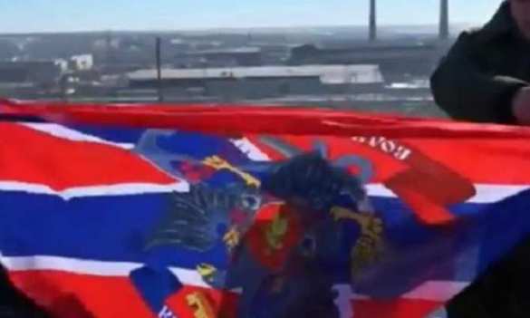 Дебальцево после разгрома ВСУ: небольшие бои в окрестностях, жители выходят из подвалов, где жили неделями (ВИДЕО) | Русская весна