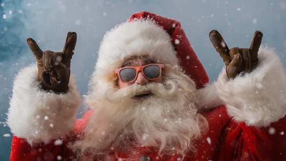 У Порошенко заподозрили Деда Мороза в работе на российские спецслужбы | Русская весна