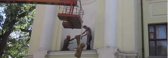 «Это фашисты!» — жители оккупированного Славянска возмутились сносом скульптур в ЦДЮТ (ВИДЕО 18+)  | Русская весна