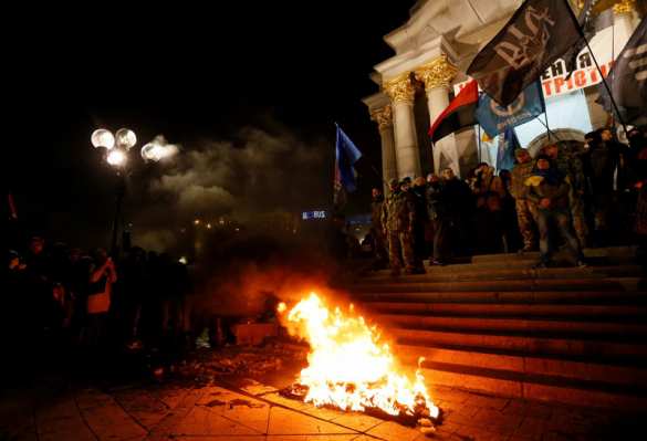 Массовая драка с полицией, шины и русофобия: Крещение в Киеве (ВИДЕО А. Шария) | Русская весна